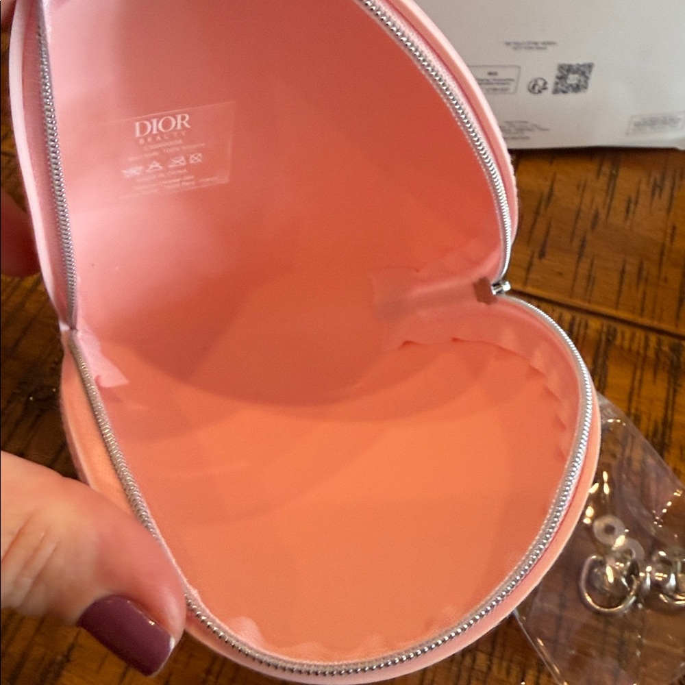 Dior round 2025 jelly style pouch/bag with free pearls straps and adapters - Picture 7 of 17